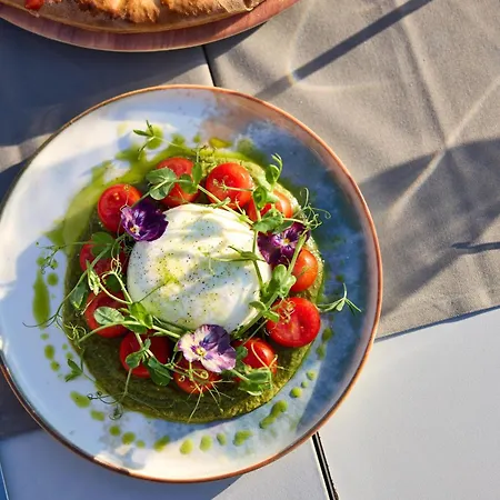 Miraluna ホテル キオタリ