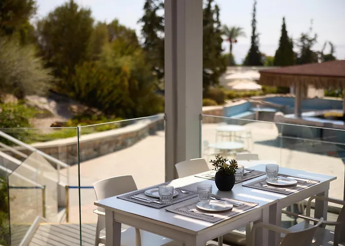 Hotel Miraluna Kiotari