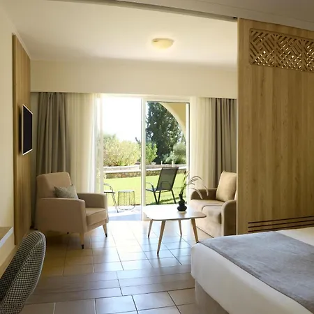 فندق Miraluna 4*