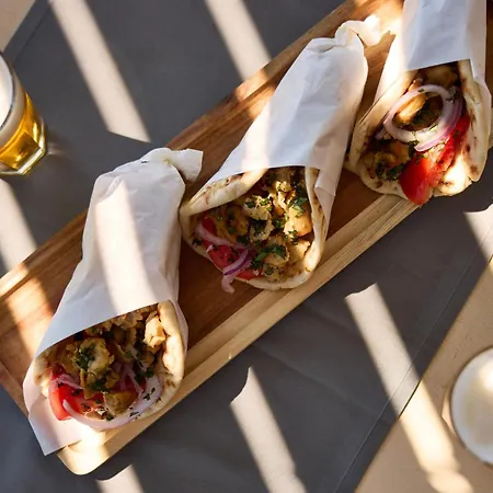 Miraluna كوتاري