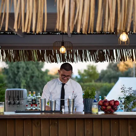 Miraluna فندق 4*